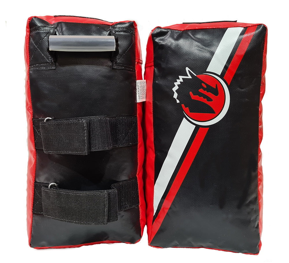 Fitness Hero offers the Morgan Rag-filled Thai Pads, made from 850D ripstop vinyl material and filled in our factory using premium Australian-made rags. We fill these Thai pads using a mixture of both 100% cotton and fleece to provide a soft impact which helps reduce joint injuries and pains