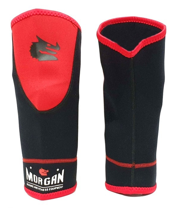 The fitness Hero DXL knee support by Morgan Sports.The knee support comes with a unique material to ensure compression,  blood flow and heat retention for perfect performance.  